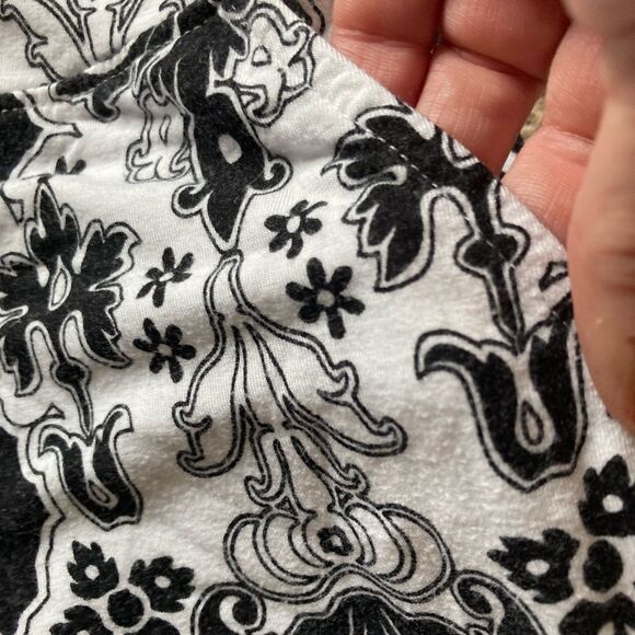 Soma NWOT pj bottoms w/ lavender satin piping and drawstring bow & pockets!! - Picture 6 of 9